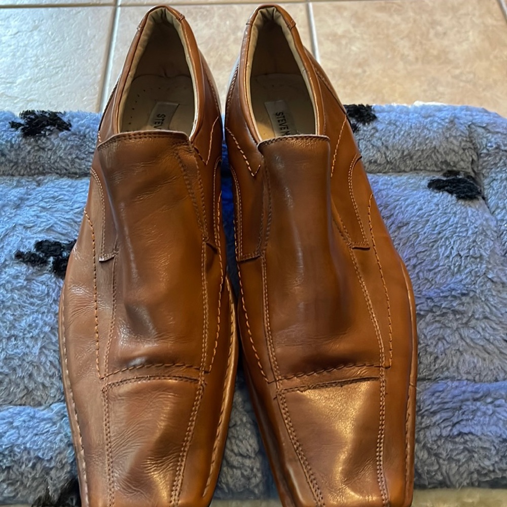 Steve Madden brown leather loafers size 13m